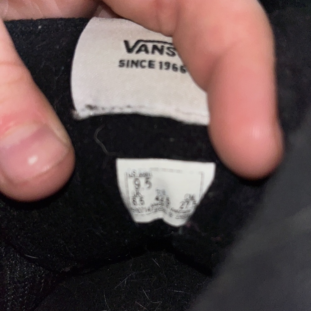 Vans - Picture 4 of 4